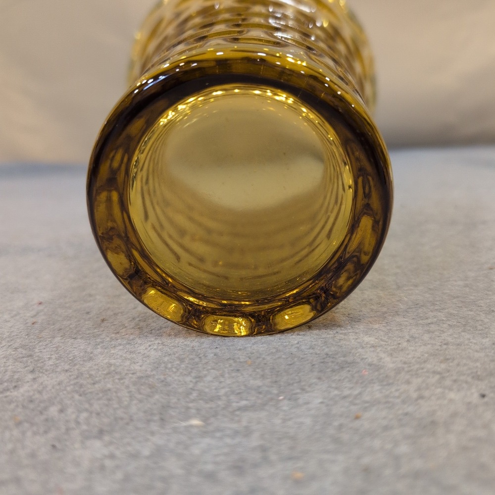 Vintage Federal Glass‎ Amber Pressed Glass Vase Scalloped Rim Yorktown Pattern - Picture 7 of 7